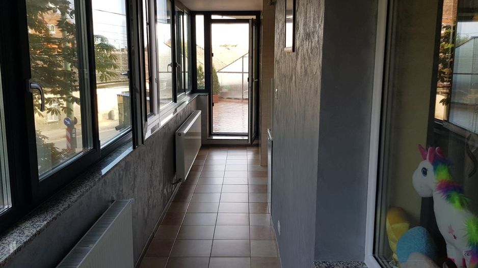 Apartament decomandat - 2 camere - Zona Dorobantilor - Poză 8