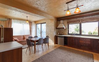 Casa deosebita cu teren de 900mp in cartierul Faget - Poză 7