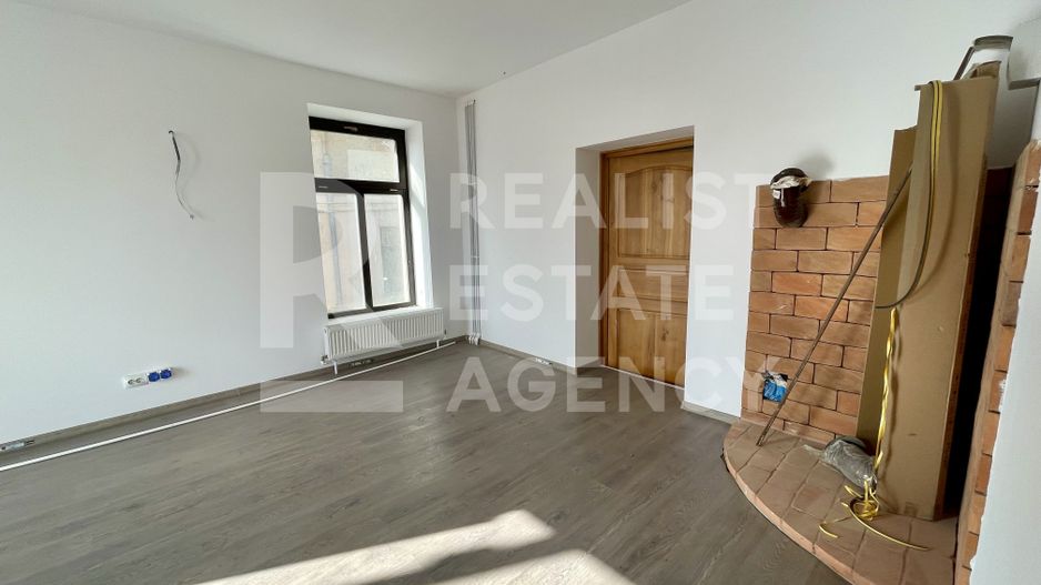 De vânzare – Clădire impresionantă, 11 camere, 9 dormitoare, Păcurari - Poză 15