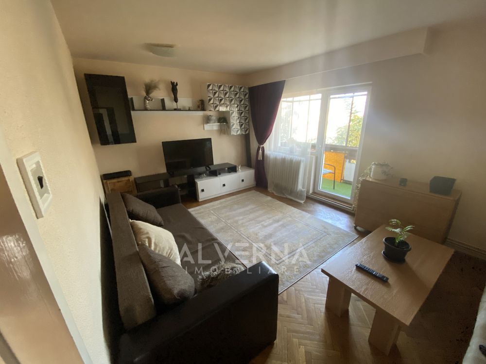Apartament 4 camere | 90 mp | 2 balcoane | zona Bd.  Nicolae Titulescu - Poză 1