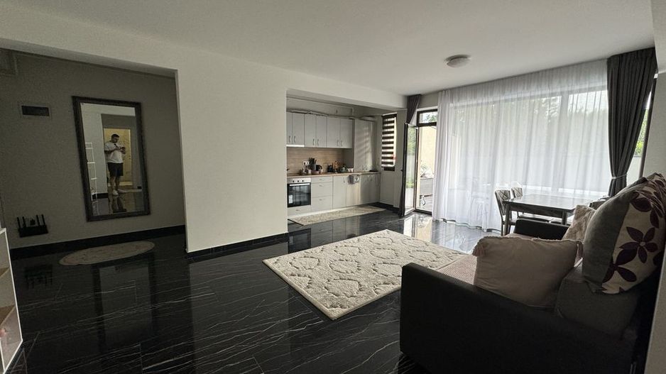 Apartament de vanzare - Poză 3