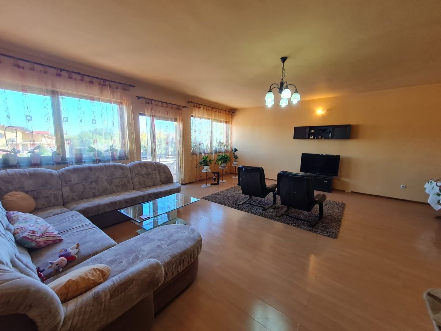 Apartament 5 camere la casa/pretabil birouri/cabinete/ - Poză 1