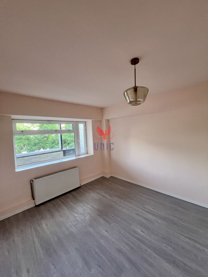 4 decomandate- 100 mp-etaj 1-Rovine - Poză 5