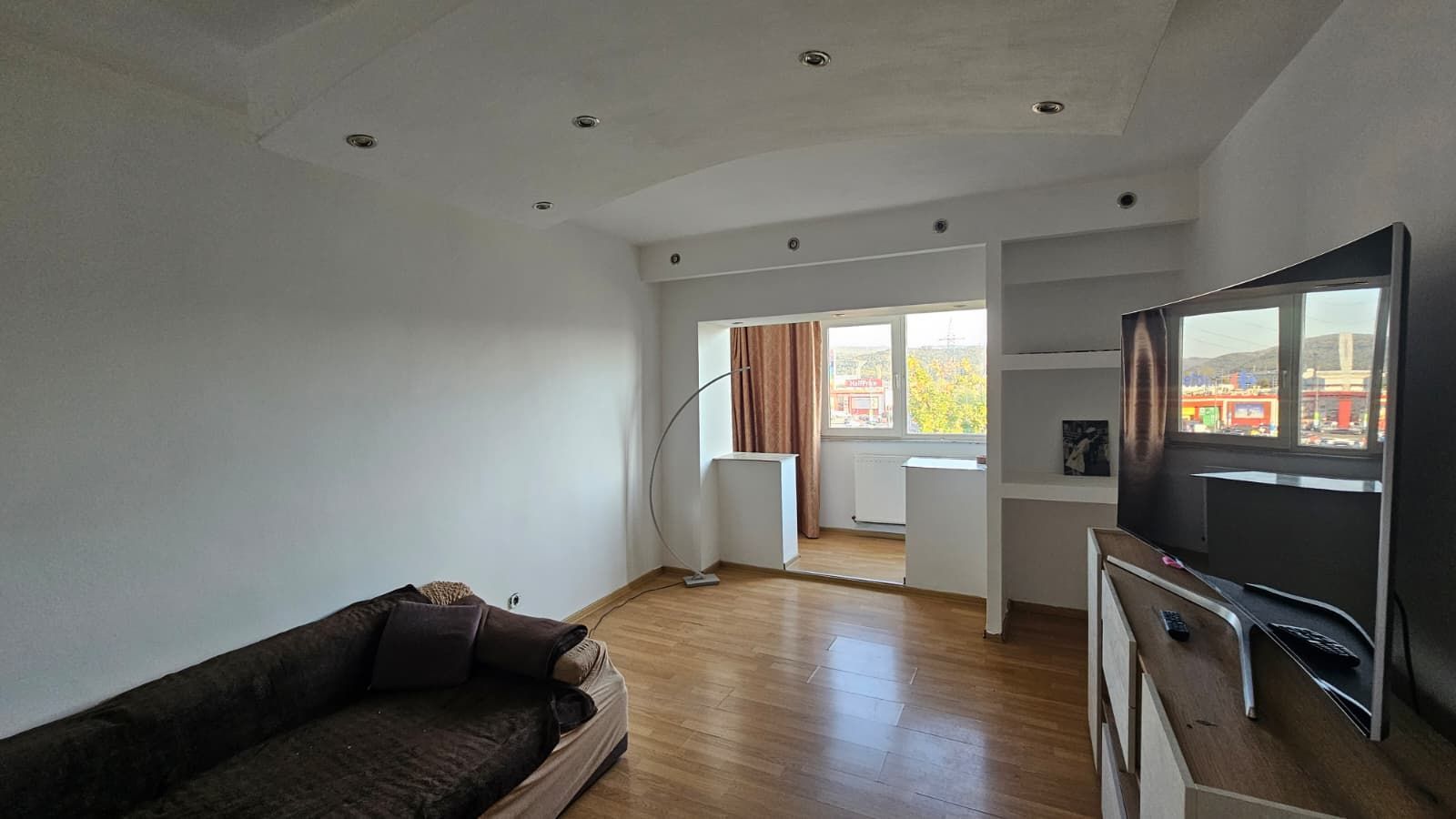 Apartament 3 camere decomandate 550 euro- Carrefour Felicia - Poză 3