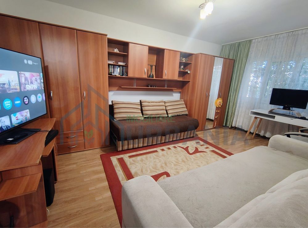 Inchiriez apartament 1 camera, Nicolina 1 (#) - Poză 1