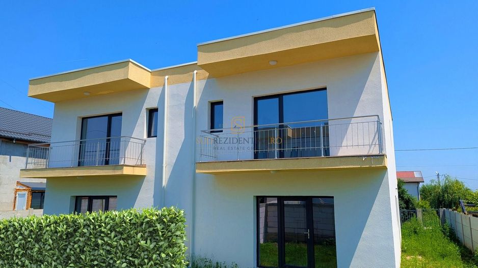 Vila tip duplex Comuna Berceni, Str. Calugareni, acces rapid Bucuresti - Poză 1