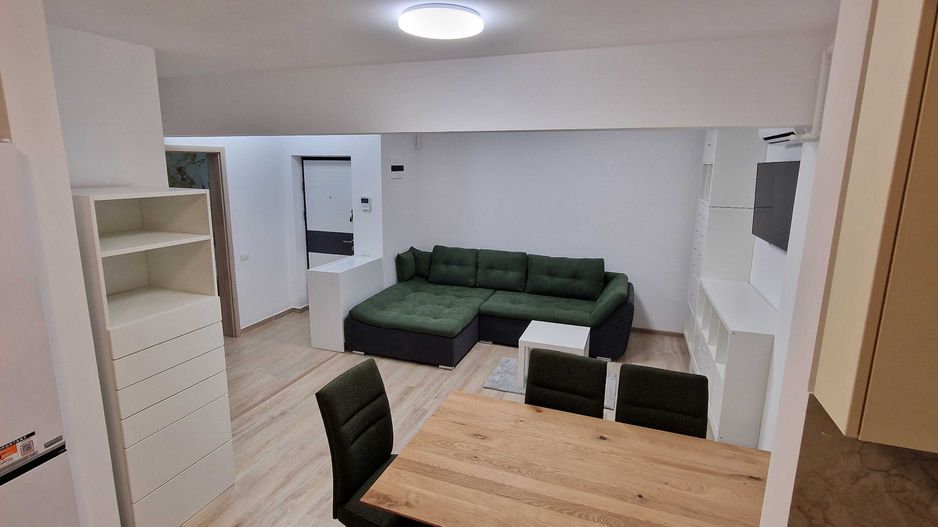 Inchiriere Ap. 2 camere - tip Studio (& loc parcare) / Metrou Berceni - Poză 2