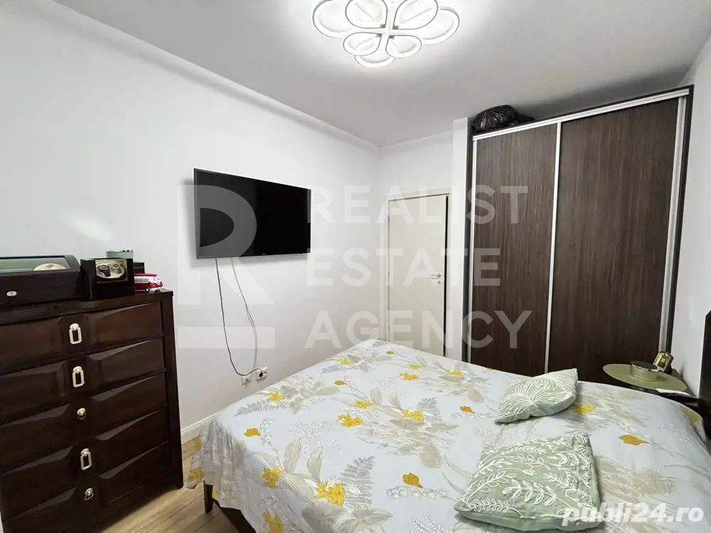 Vânzare, apartament cu 2 camere în zona Drumul Taberei - Poză 3