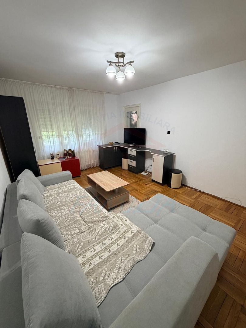 Inchiriem apartament cu 2 camere in Mazepa 2, et.3, pret 2000 de lei. - Poză 12