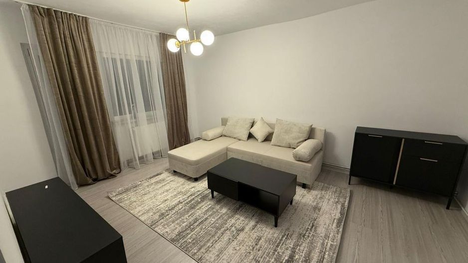 Apartament 3 camere, Parc Romanescu decomandat - Poză 1