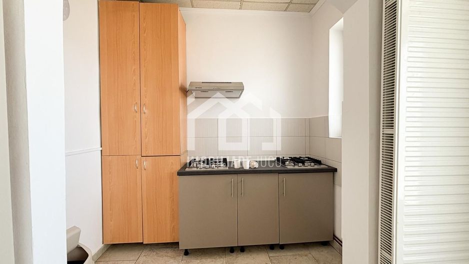 Spatiu comercial, 5 camere, 2 bai, 1 nivel Teren 392mp, Jucu de Mijloc - Poză 6