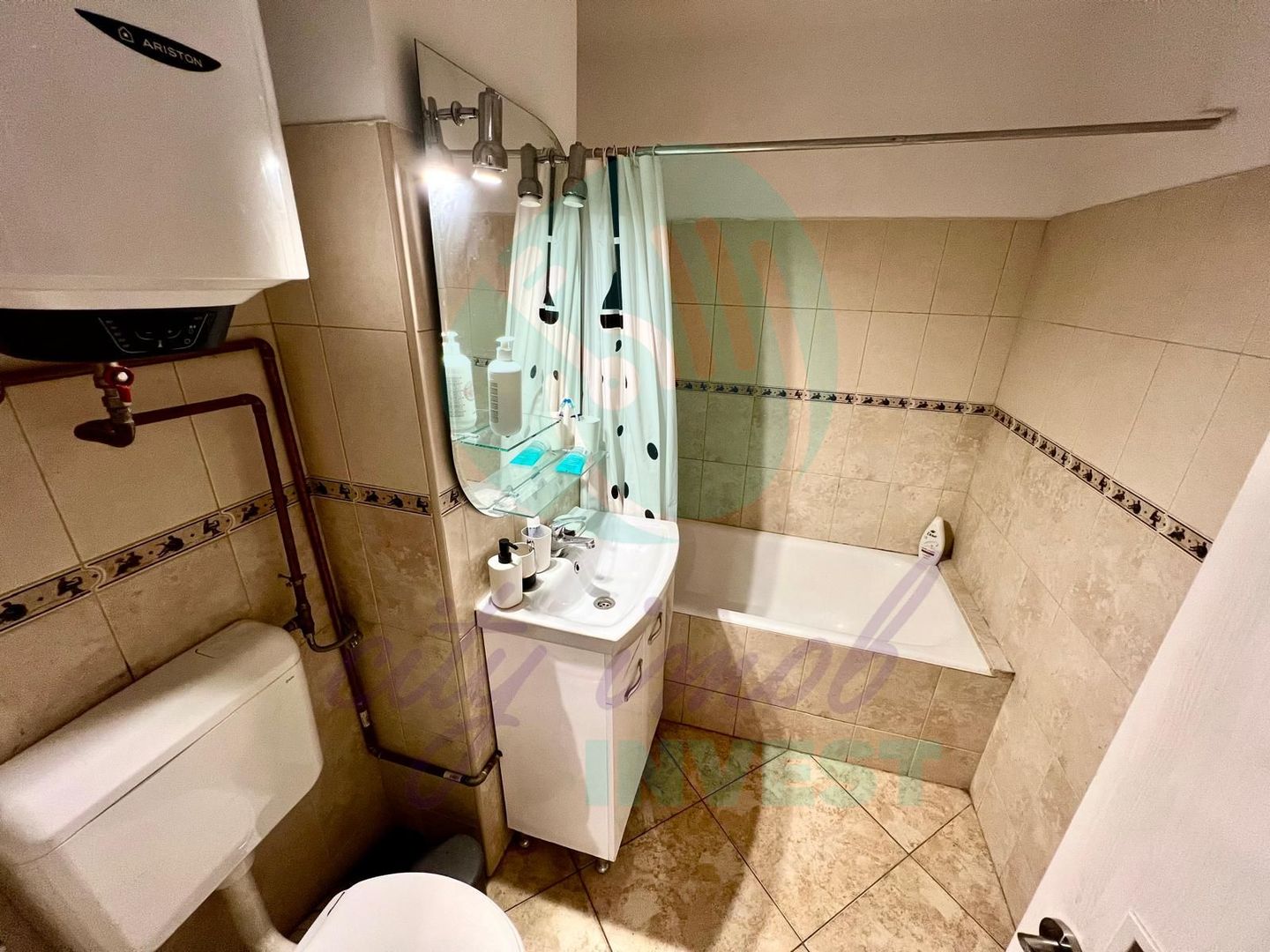 Garsonieră ultracentrală – Bulevardul Unirii – Piața Alba Iulia | Etaj 1 | 40 mp - Poză 4