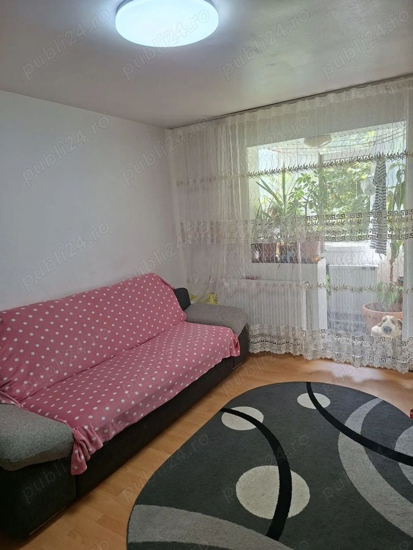 Apartament 3 camere la Piata Progresul - Poză 1