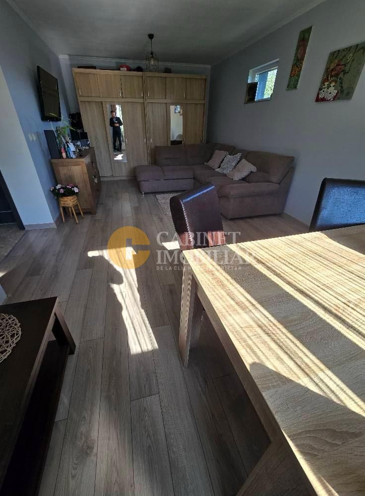 Casa tip duplex - constructie proprie - la asfalt - Poză 15