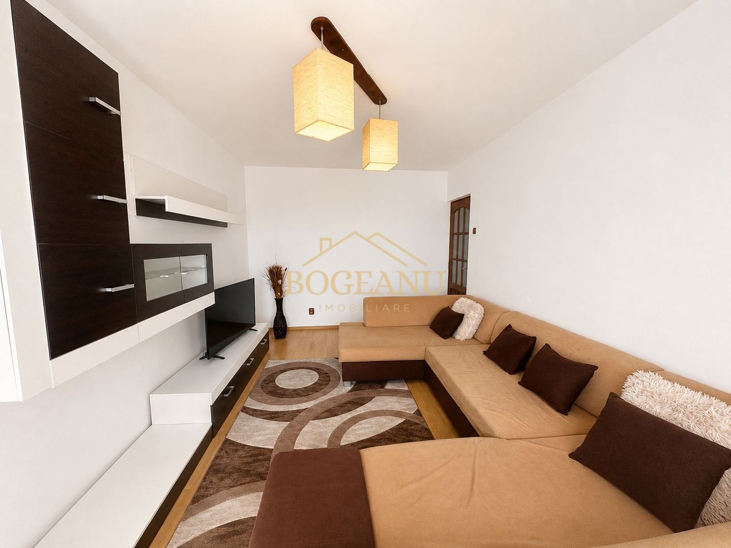 BG190-Apartament 3 camere,Mobilat-Utilat,58 mp utili- Zona Nord - Poză 4
