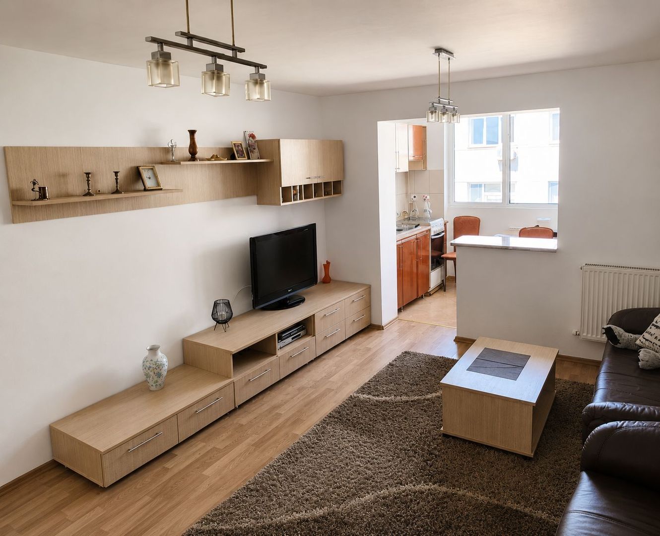Apartament de închiriat 3 camere, 63mp utili, mobilat, utilat, Cetate - Poză 2