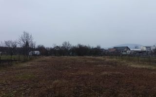 Casă veche în zona Ernei - Poză 1