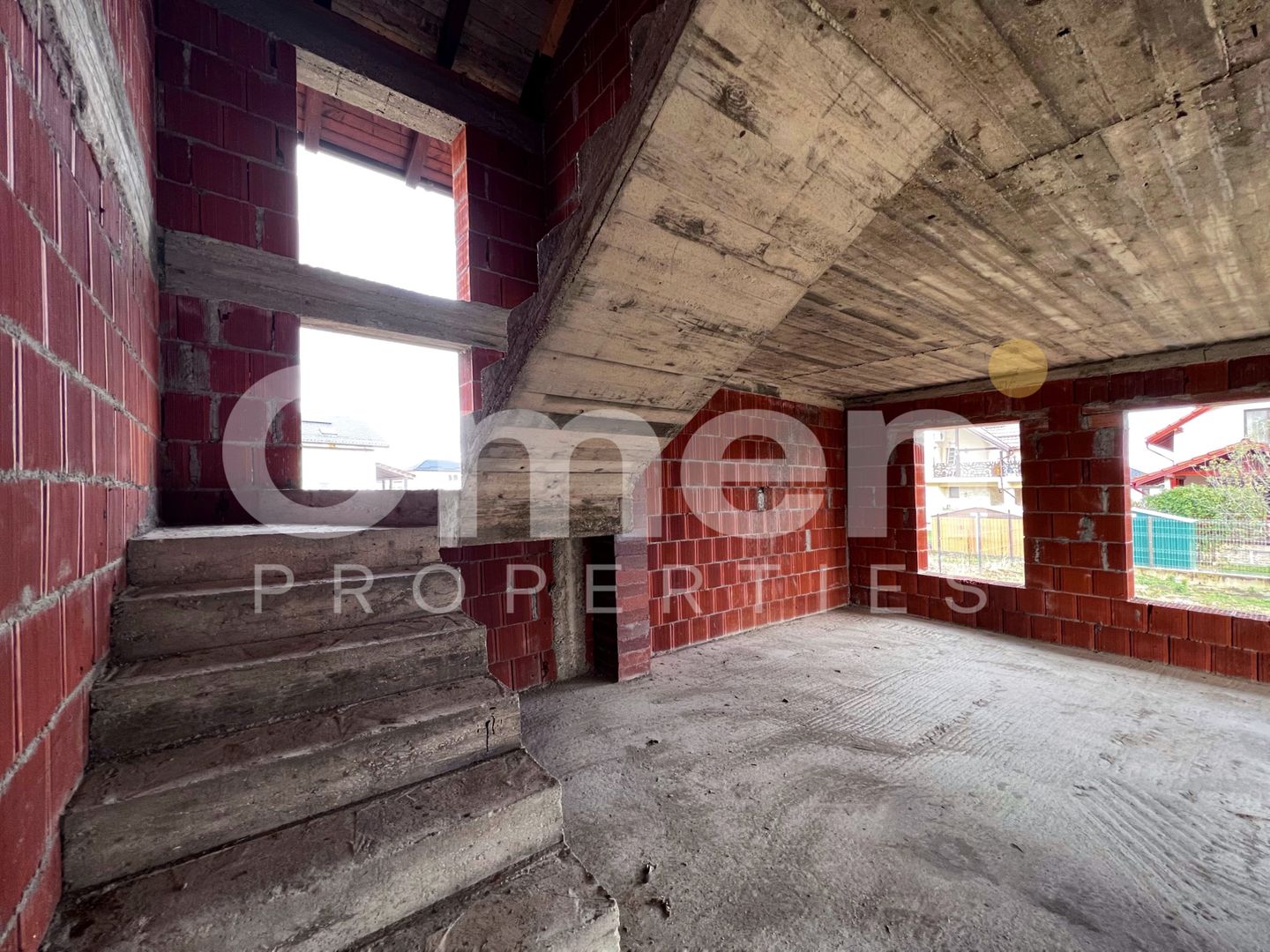 Casa P+M la rosu | 204 mp | 5 ari teren | compartimentare excelenta | Satulung. - Poză 9