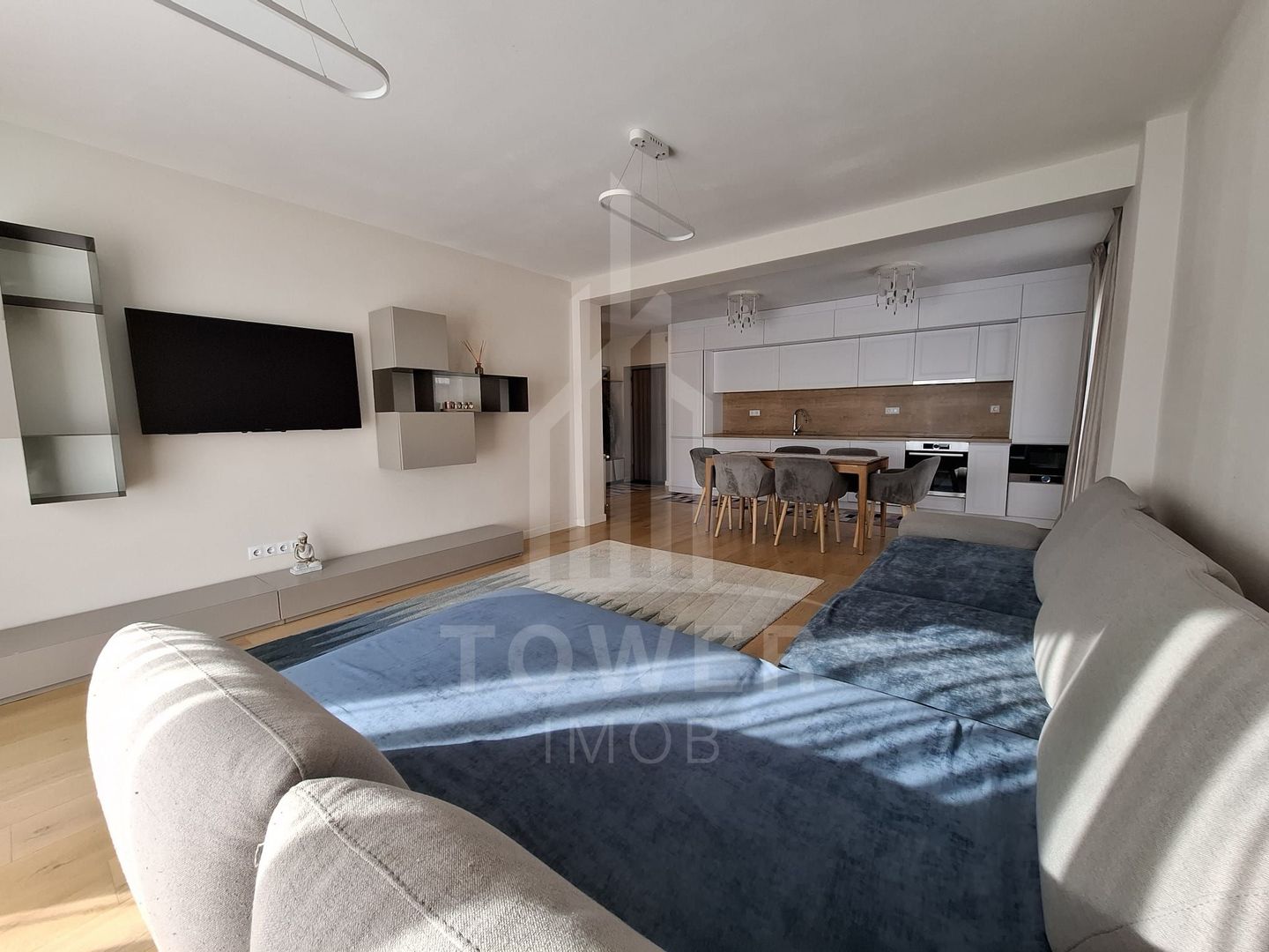 Penthouse de vânzare – finisaje premium, terasă generoasă - Poză 3