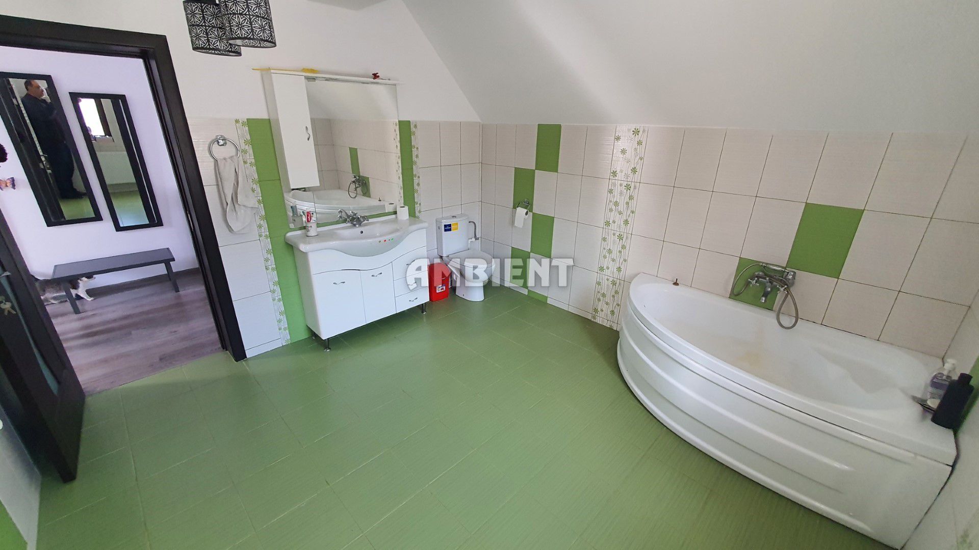 VILĂ P+1E, teren 541 mp, zona LAC DELEA; - Poză 6