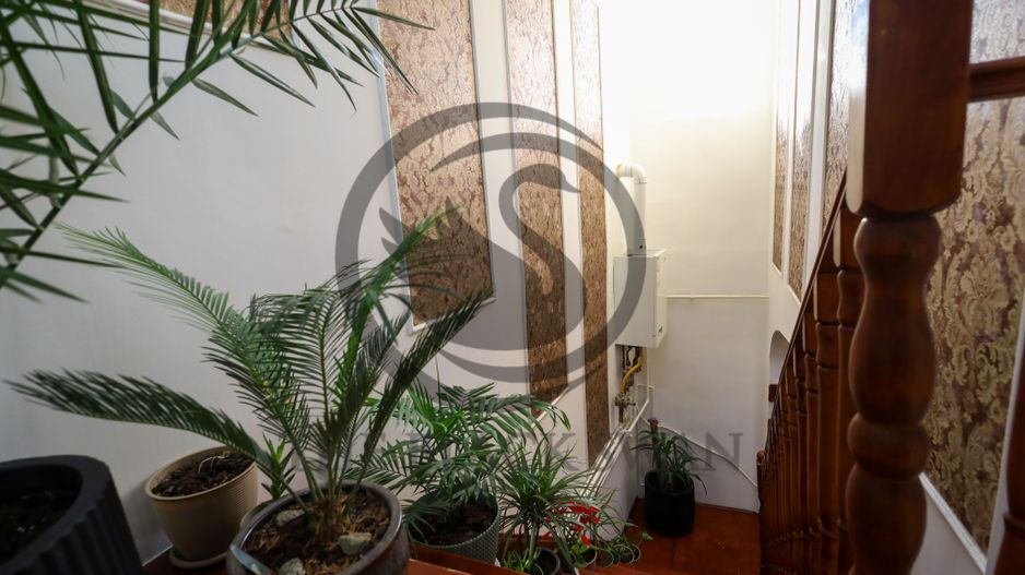 Casa 6 camere de vanzare | Salon Infrumusetare | Ploiesti, COMISION 0% - Poză 20