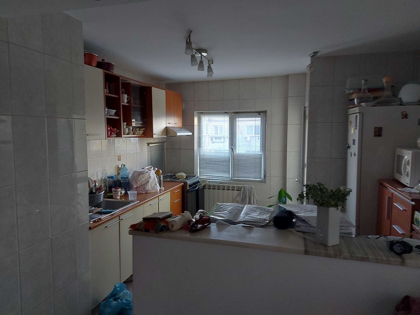 vând apartament 2 camere - Poză 2