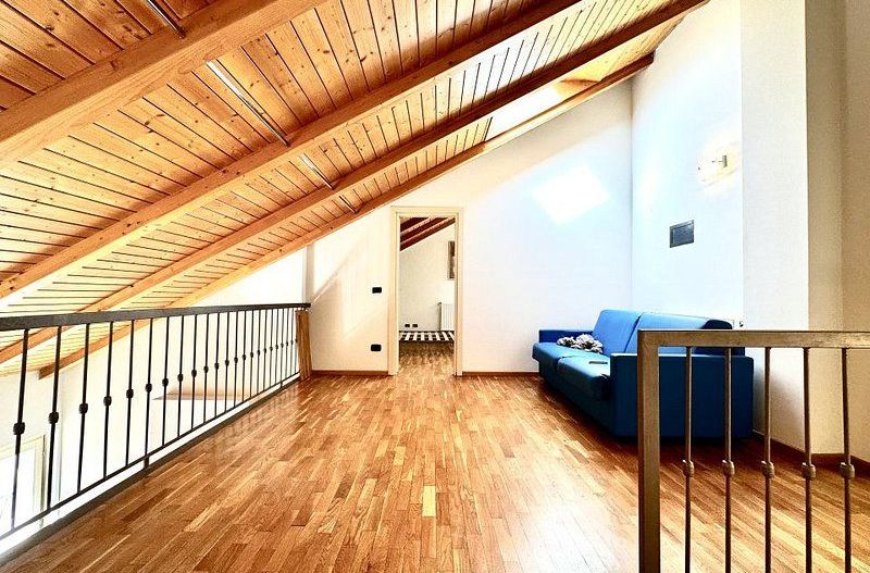 Apartament în Piața Unirii - renovat - mobilat și utilat - Poză 18