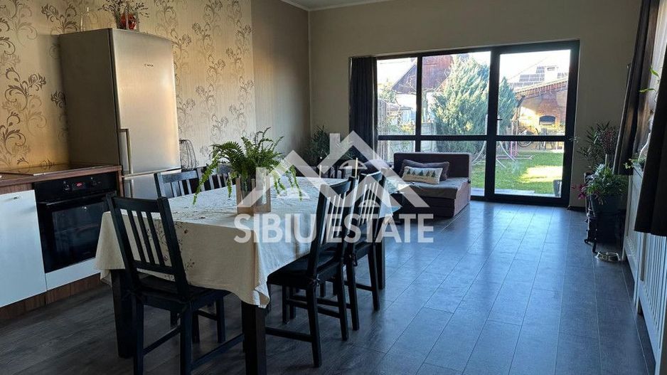 Casa tip duplex 5 camere 350 mp teren terasa cu zona gratar si pivnita - Poză 7