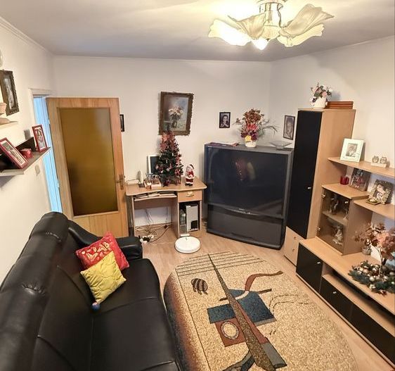 Vanzare apartament 3 camere Titan- Liviu Rebreanu - Poză 2