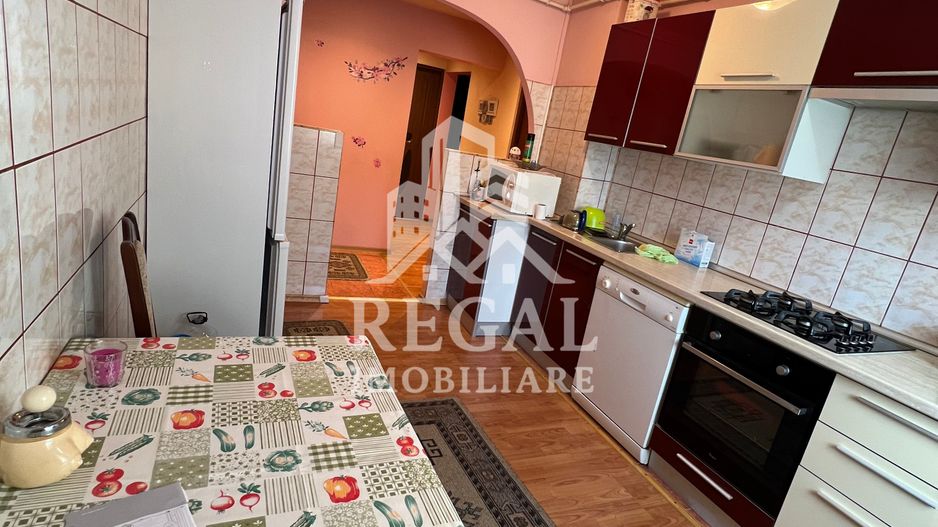 Apartament de inchiriat cu 3 camere. Zona Micro 5/1 (B-dul Traian) - Poză 7