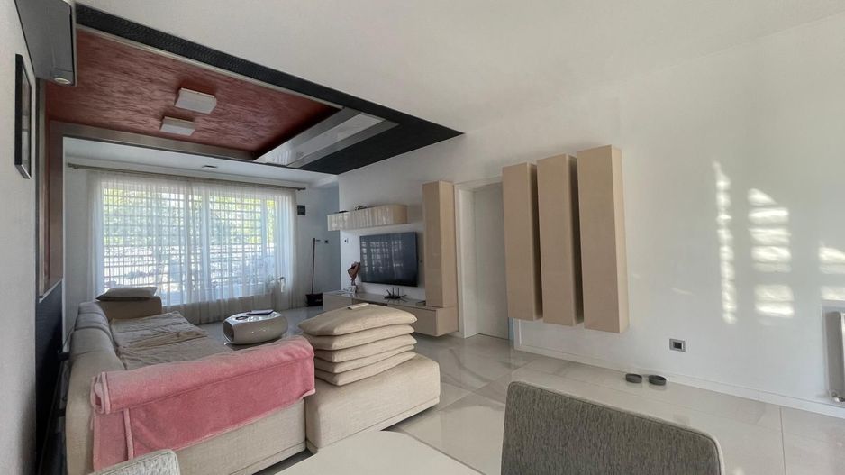 Casa Individuala cu piscina, complet mobilata si utilata, Timisoara - Poză 2