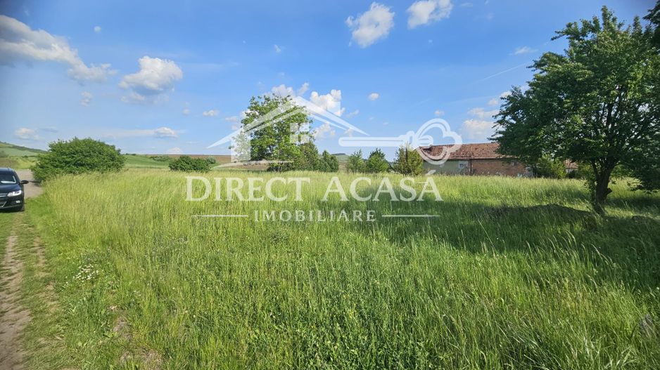 Teren intravilan 3000 mp Ernei – panorama superba, utilitati in zona - Poză 2