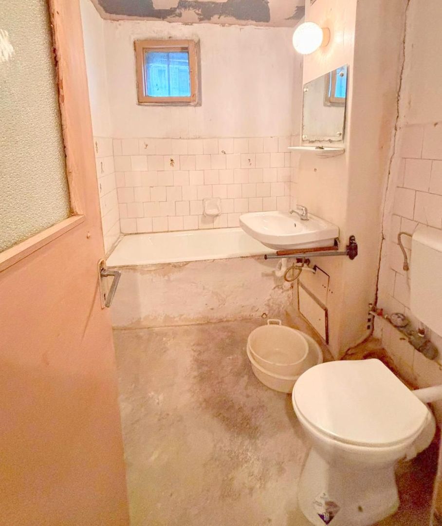 Exclusivitate - Apartament 2 camere în Micro 17, parter, de renovat - Poză 8