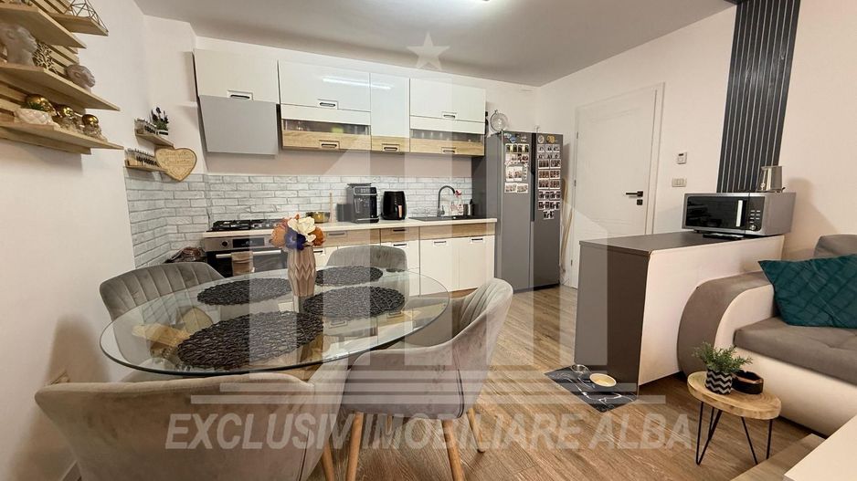 Apartament 2 camere, bloc nou Cetate - Poză 1