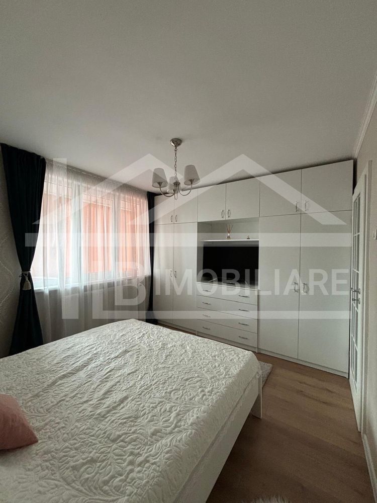 Apartament cu 2 camere, decomandat, 54 mp, Zona Poli 2 - Poză 4