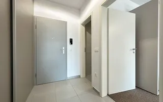 Vindem garsoniera complet mobilata si utilata parter Avantgarden 3 faza 4 - Poză 11
