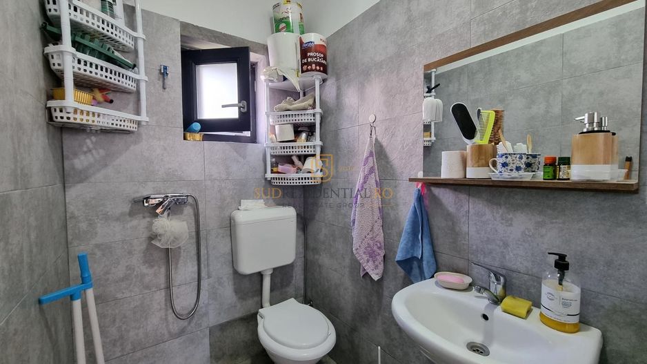 Vila individuala cu 5 camere si piscina, mobilata si utilata, Popesti - Poză 26