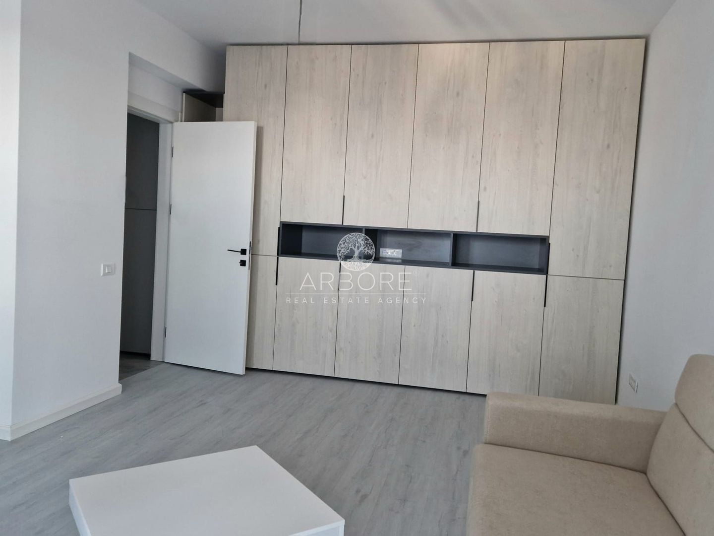 Apartament de lux cu terasa, complet utilat - Poză 2