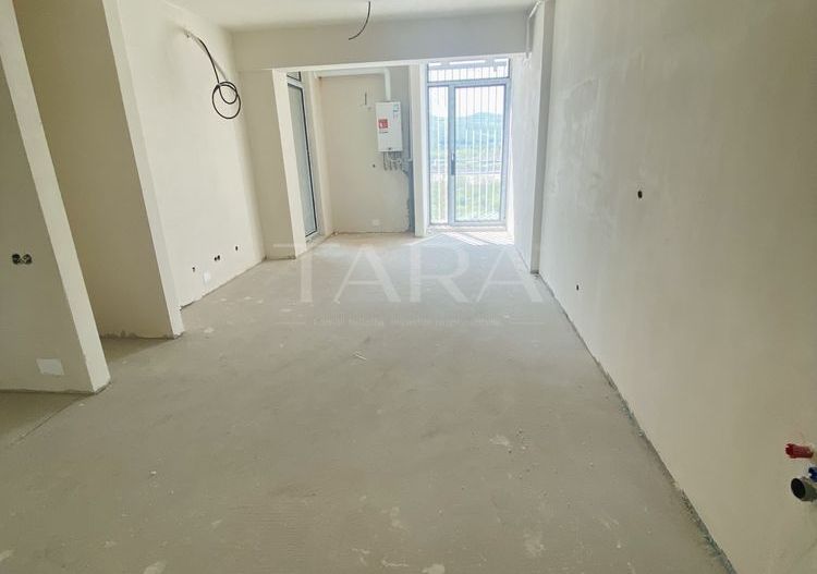 Apartament spațios, luminos, între Vivo Mall si Spitalul Regional. - Poză 1