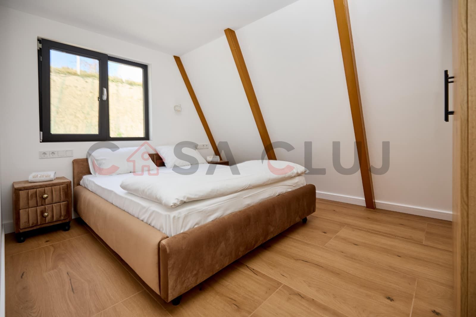 Afacere de vanzare, 2 cabane+sala de evenimente, la cheie, Apuseni! - Poză 14