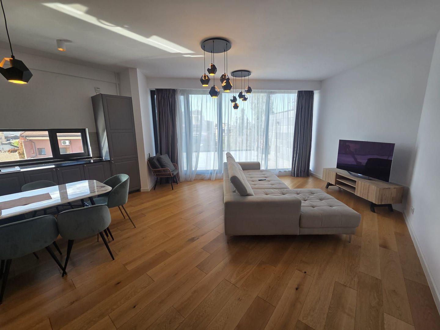 De vanzare Penthouse 4 camere Cazzavillan, Premium, Central, LUX - Poză 1