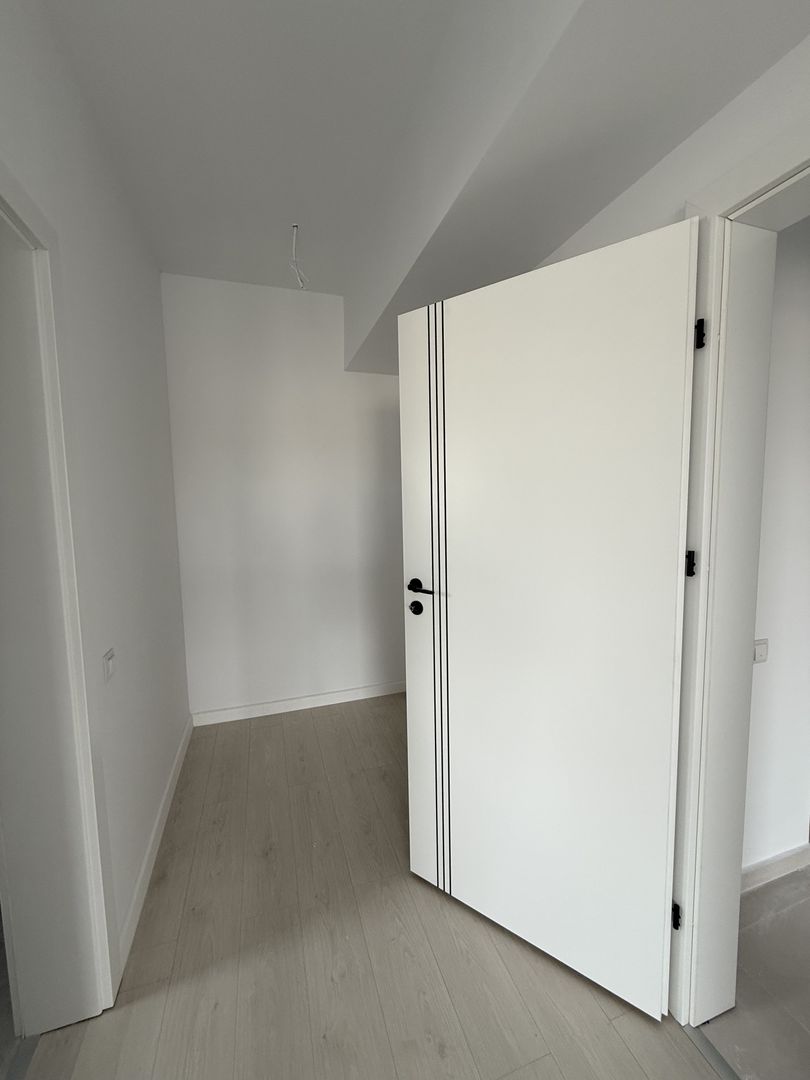 3 CAM. DECOMANDAT / ACTE GATA / 7 MINUTE METROU N TECLU - Poză 6