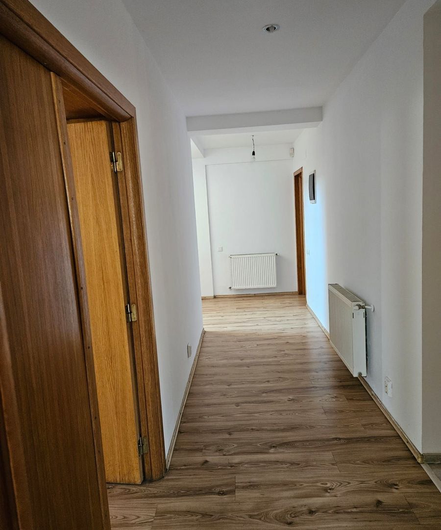 Vila,Parter+Etaj comuna Berceni 169000 eur - Poză 23