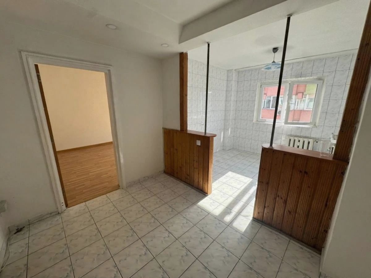 APARTAMENT 2 CAMERE ZONA CALEA MOSILOR - Poză 1