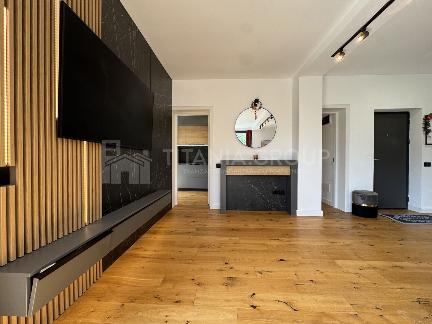 Apartament 2 camere decomandat, luminos, priveliste superba, 5 min Centru - Poză 1