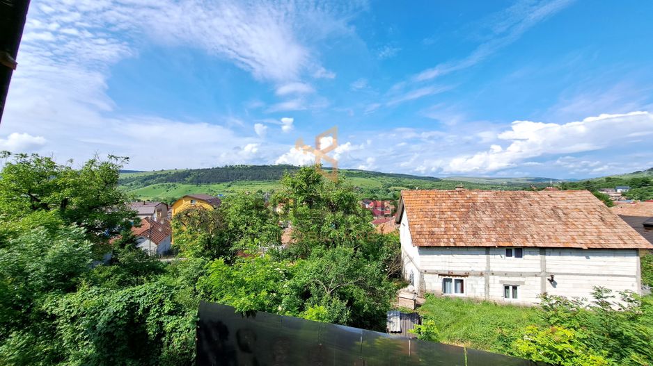 Casa individuala + teren 947 mp - Poză 3