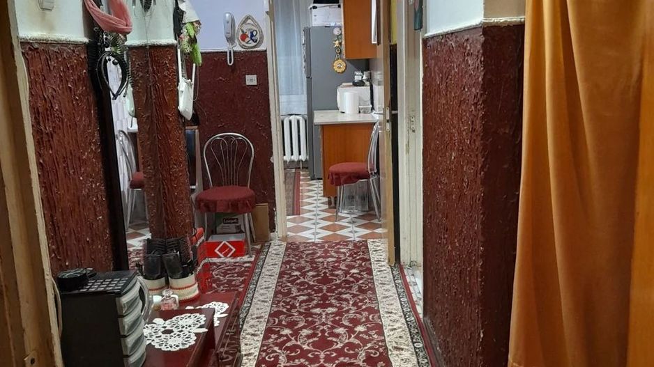 APARTAMENT 3 CAMERE DECOMANDAT 2 BAI BLOC 1980 UVERTURII - Poză 4