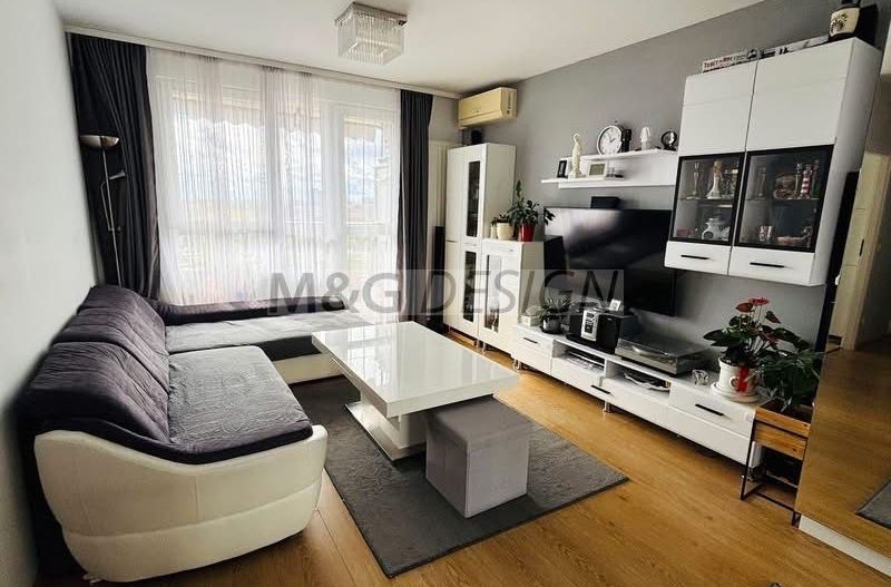 Apartament 3 camere Lipovei bloc nou - Poză 1