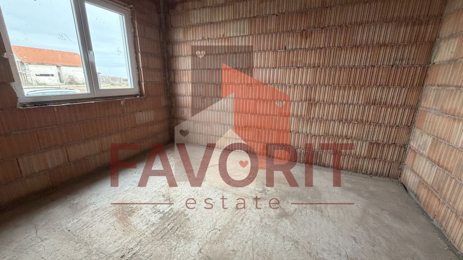 Duplex despartit | 4 camere | Asfalt si toate utilitatile | Zona excelenta - Poză 5