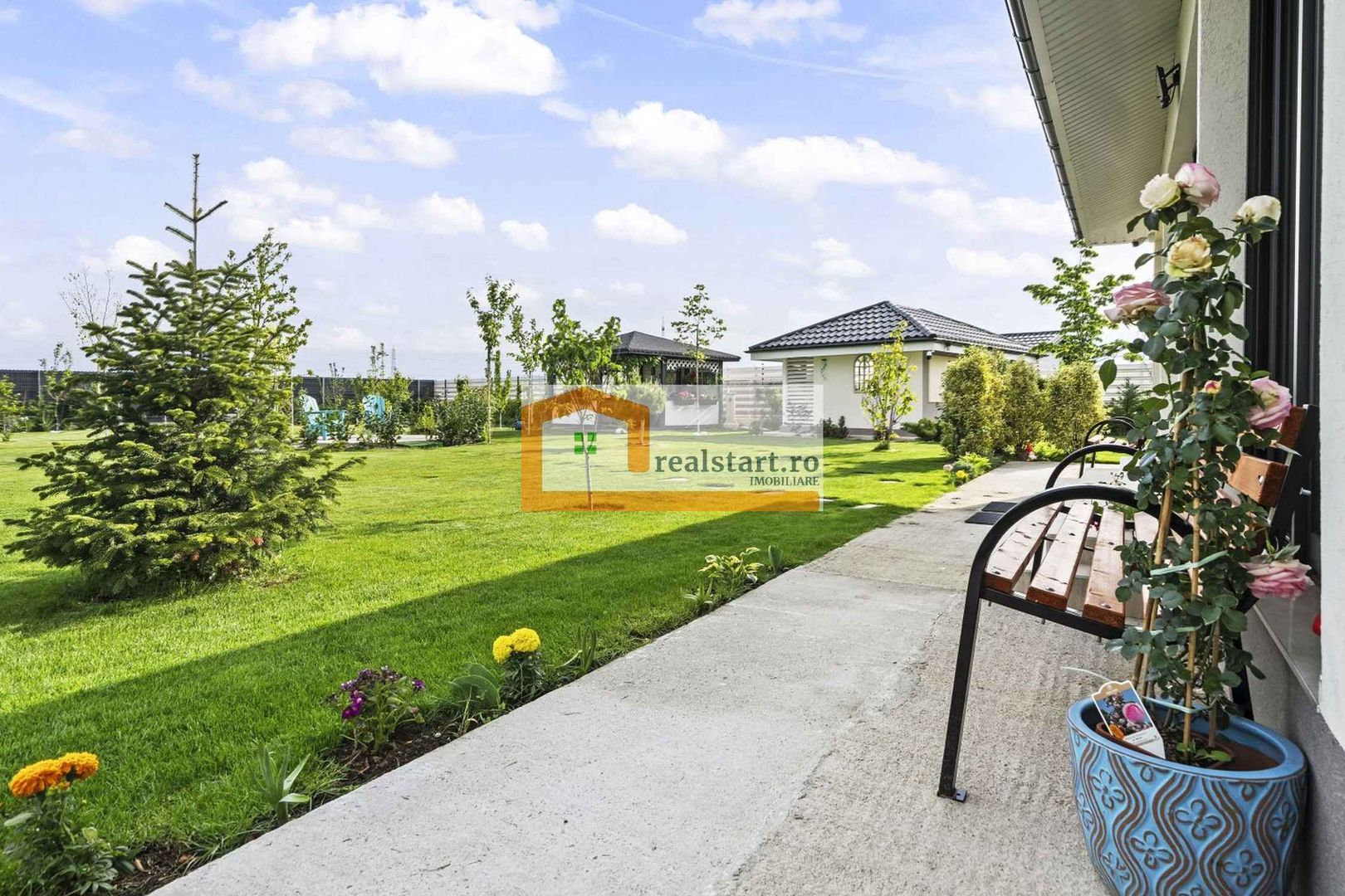 Langa Padure, Vila P+Pod , 1500mp teren,  terasa 40mp,  complex securizat - Poză 34